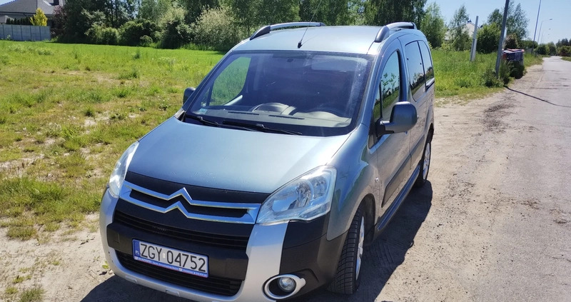 Citroen Berlingo cena 20900 przebieg: 228000, rok produkcji 2010 z Bełżyce małe 29